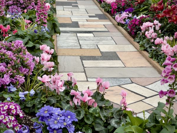 Garden Path Installation in Bremerton